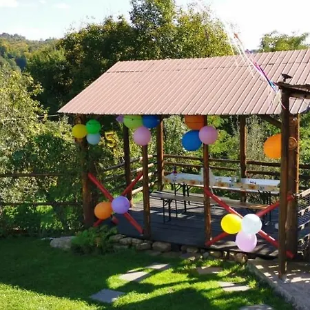 Casa Zestrea Bunicii Holiday home