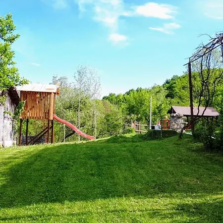 Casa Zestrea Bunicii Runcu (Dambovita)